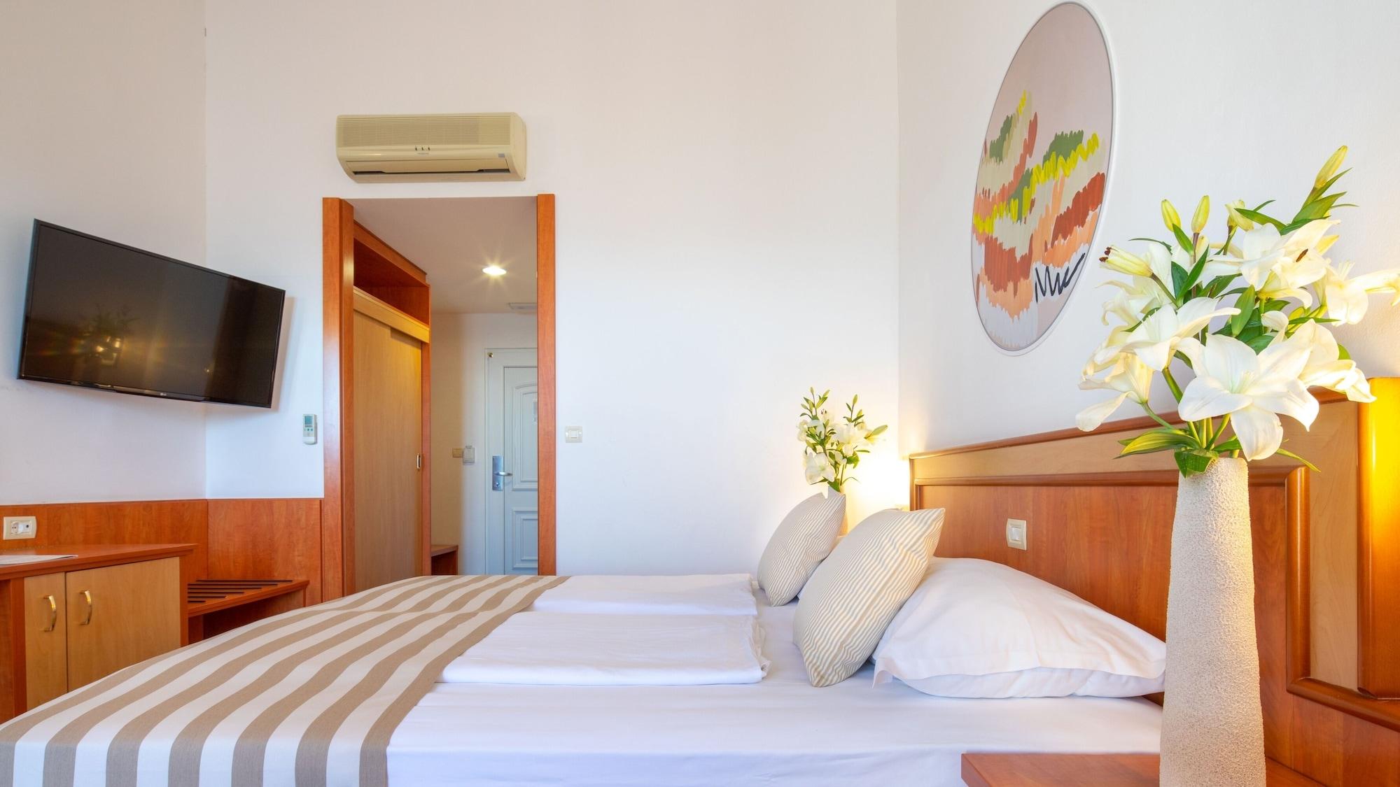 Bluesun Holiday Village Afrodita Tučepi Dış mekan fotoğraf